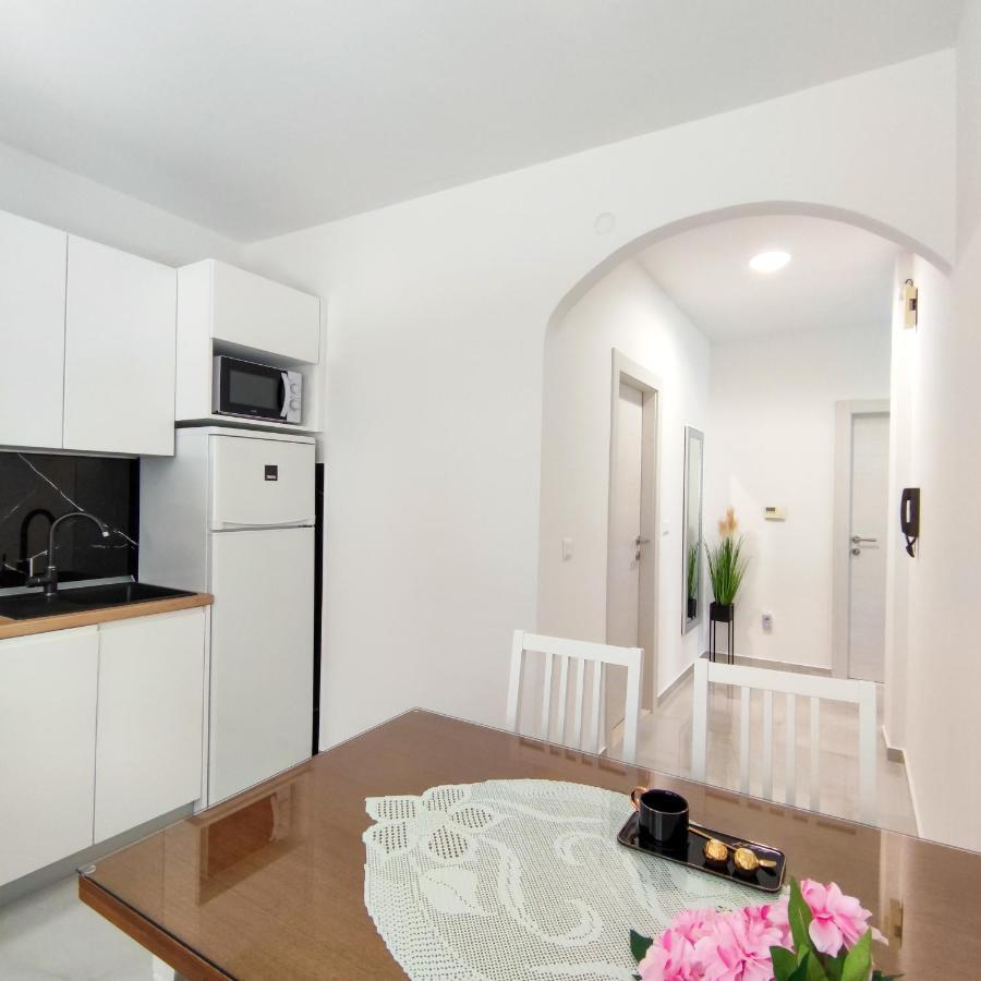 Apartman Rivana Baška Voda Εξωτερικό φωτογραφία